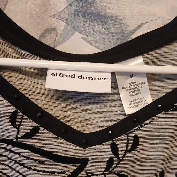 Blouse - Picture 3 of 4